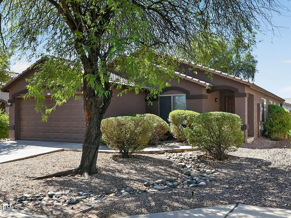 13737 W Peck Dr