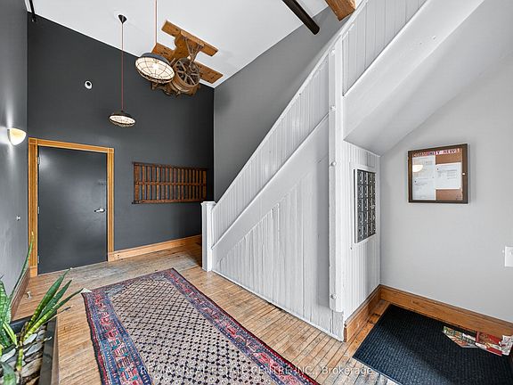 3rd image of 85 Spruce St #212