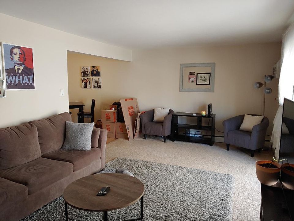 1st image of 6468 N Northwest Hwy APT B2