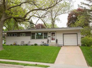 2150 Deborah Dr, Dubuque, IA 52001