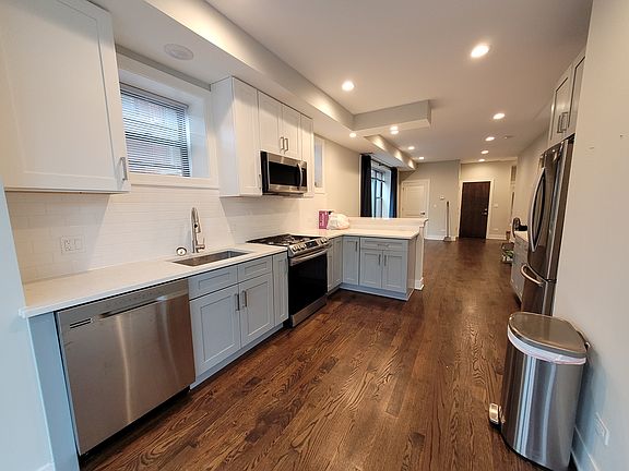 5th image of 5016 N Winchester Ave #2F