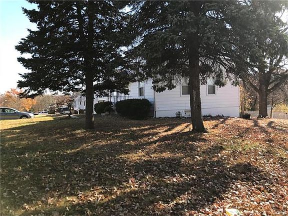 4th image of 8552 Leith Ave
