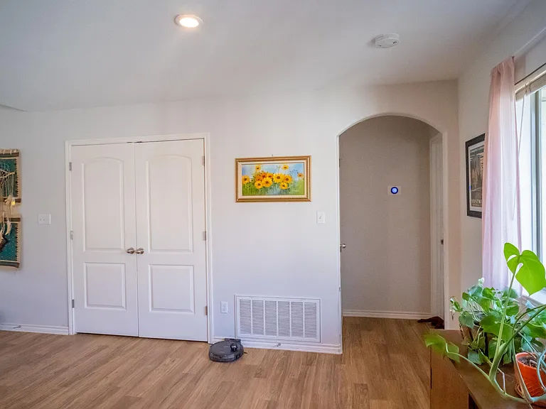 6600 Bay City Bnd — Photo 21
