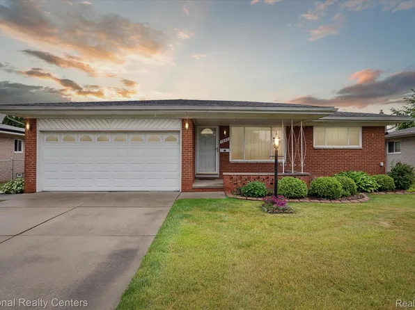 13142 Boca Grande Dr, Sterling Heights, MI 48312