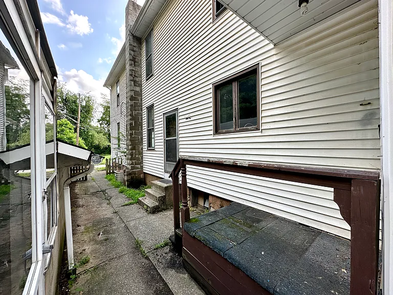419 Bartram Ave — Photo 16