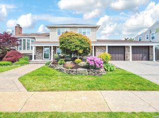 2725 Bellmore Ave, Bellmore, NY 11710