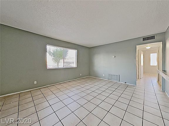 3rd image of 501 S Maryland Pkwy Unit B20