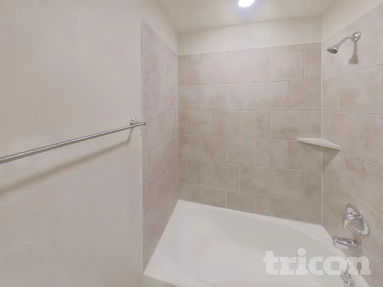 1812 Fairbanks Dr — Photo 14