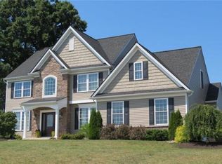 4630 Colleen Dr, Schnecksville, PA 18078
