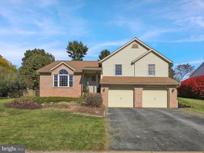 106 Westview Dr, Akron, PA, 17501