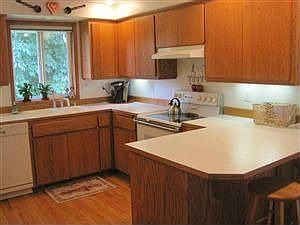 2nd image of 738 Crescent Dr