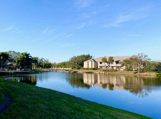 10263 Gandy Blvd N APT 105, Saint Petersburg, FL 33702