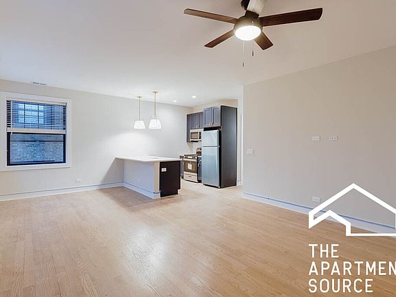 3rd image of 4405 N Seeley Ave Unit 3F