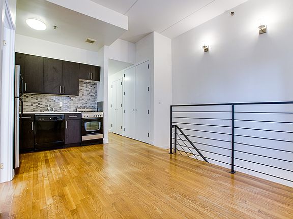 2nd image of 342 Eldert St #M104