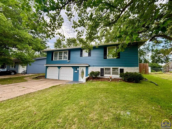 4313 SW Twilight Dr, Topeka, KS 66614