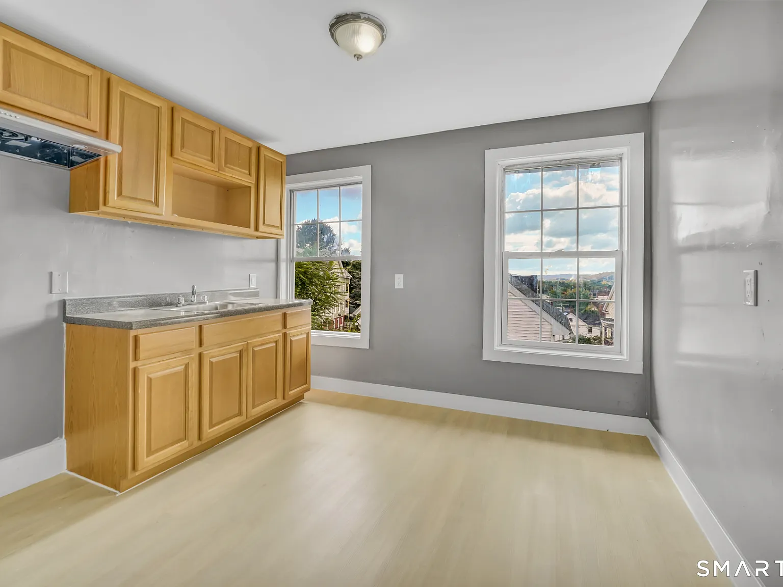 2 bed, 1.0 bath, 1228 sqft, $1,100 — Photo 3