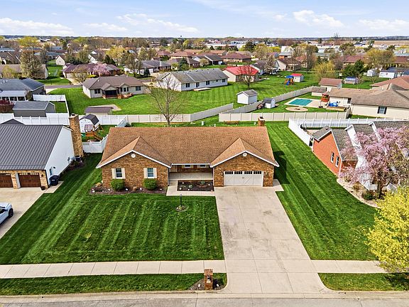 5th image of 535 Tiara Way