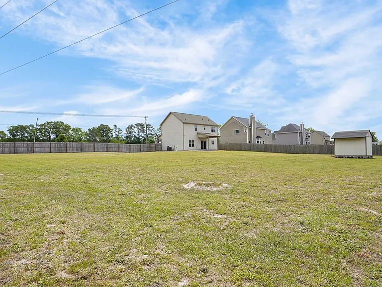 171 Ellis Rd — Photo 45
