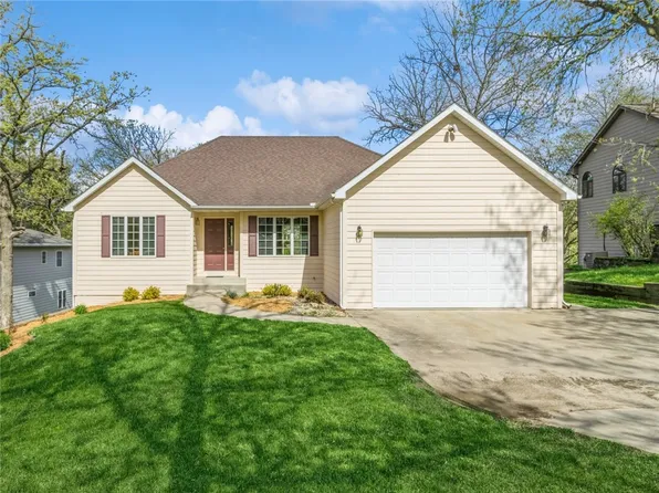 5202 Tamara Point, Panora, IA 50216