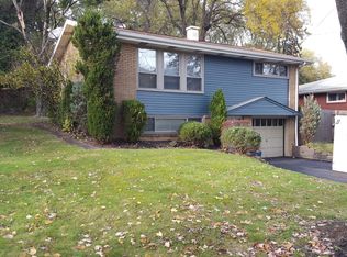654 Garden City Dr, Monroeville, PA