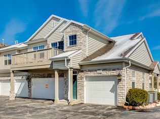 N16W26500 Meadowgrass Cir, Pewaukee, WI 53072