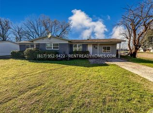 6700 Reeves St, Richland Hills, TX 76118