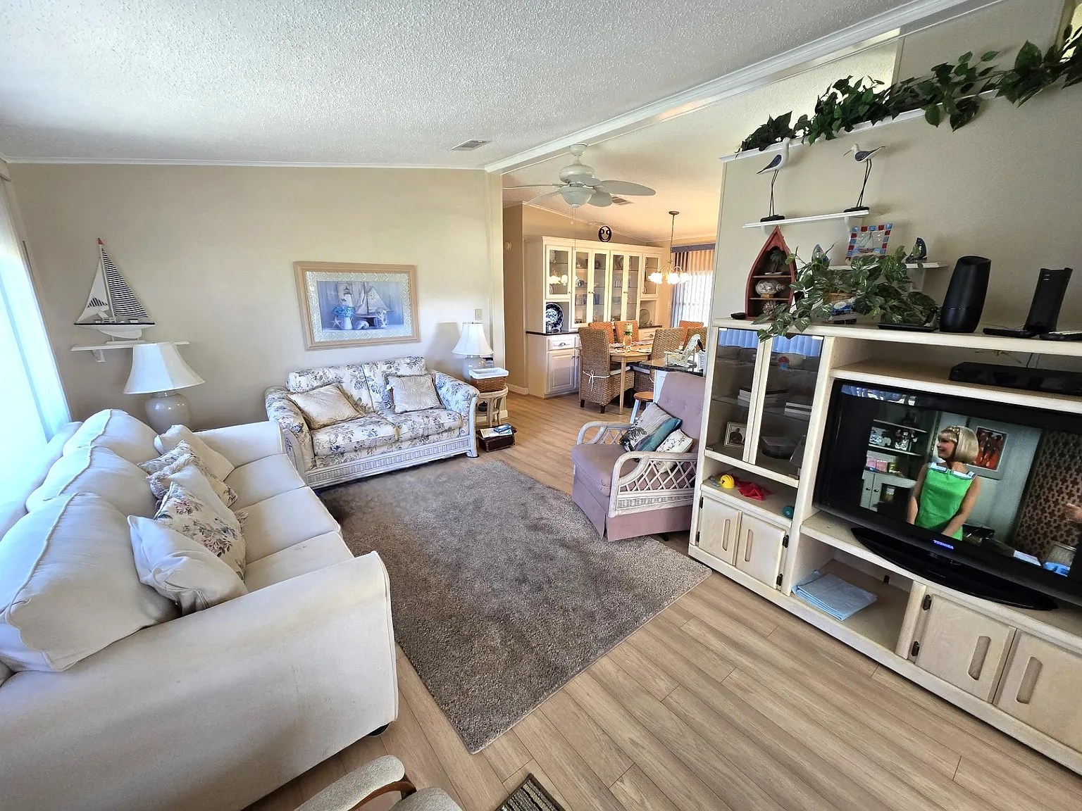 2 bed, 864 sqft, $2,000 — Photo 3