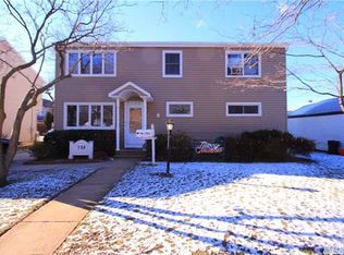 728 Dogwood Ave, Franklin Square, NY