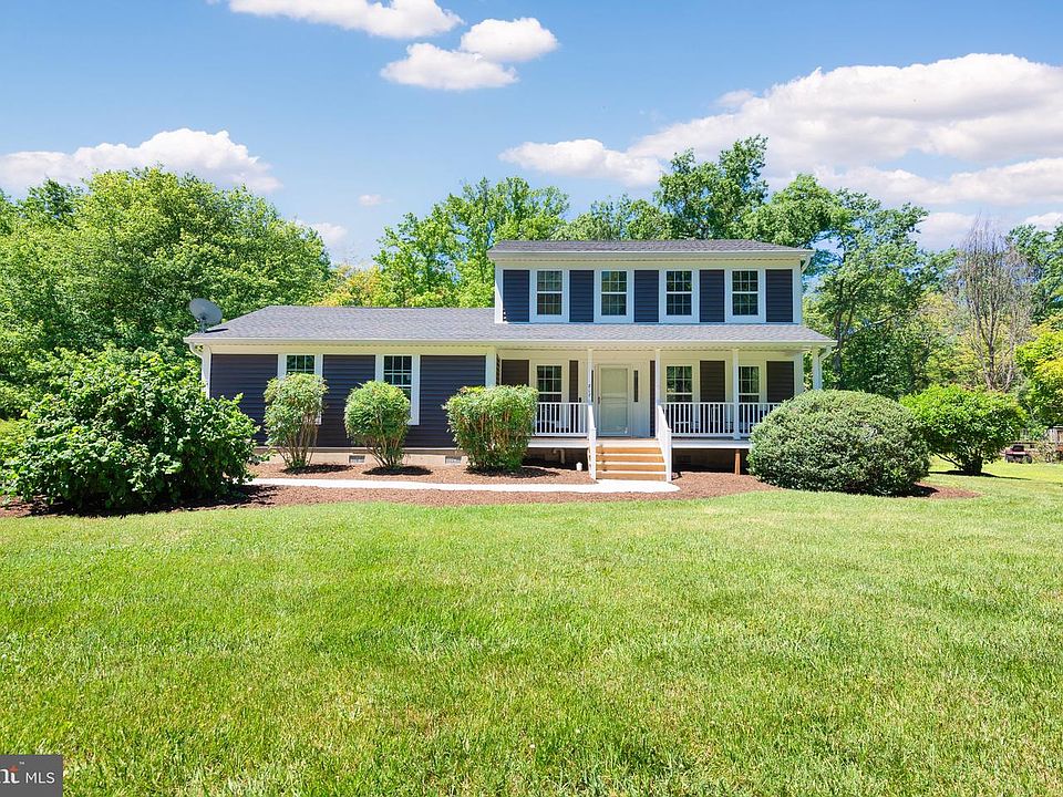 1st image of 807 Petinot Pl