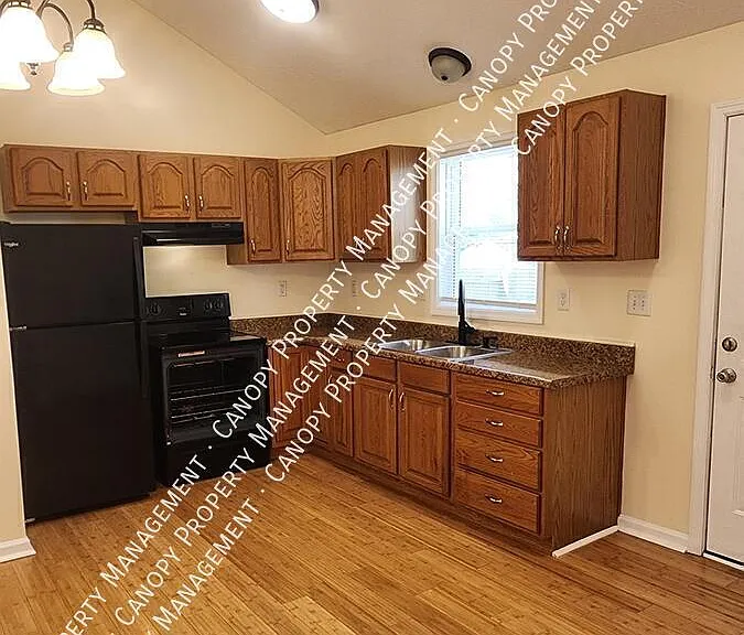 443 Hawkins Ave — Photo 12