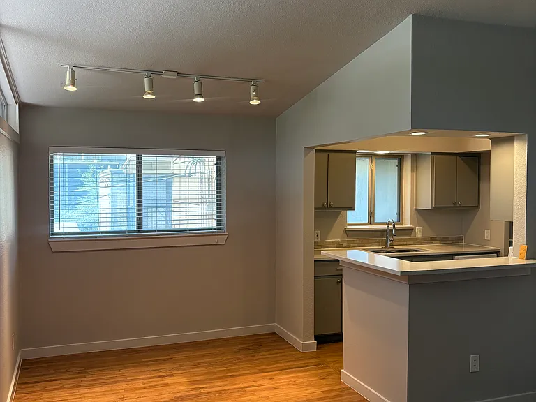 4326 Cole Ave #F — Photo 5