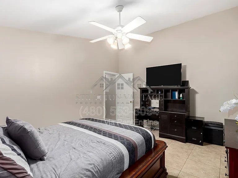 6631 E Rhodes St — Photo 20