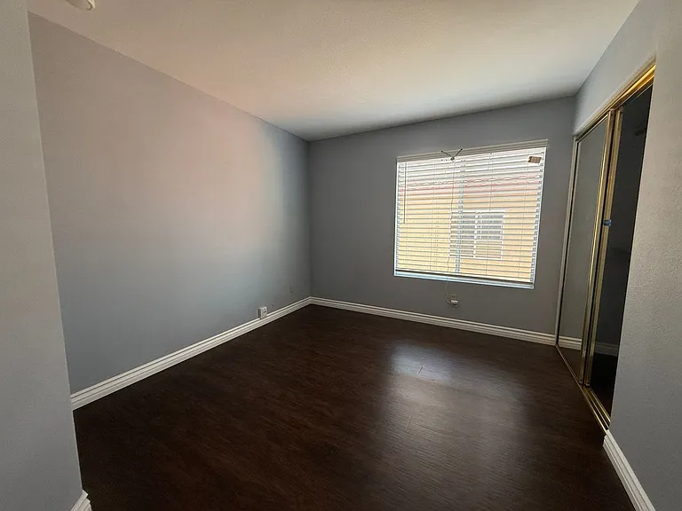 216 Richmond Park Pl — Photo 35