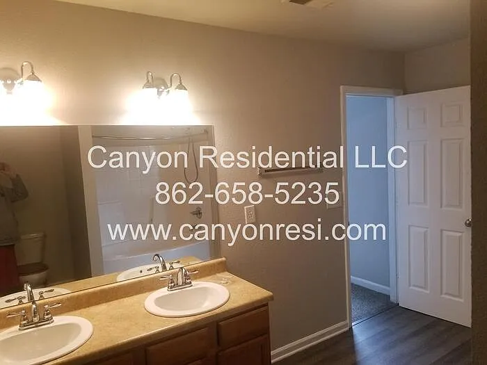 103 Dormont Dr NE — Photo 20