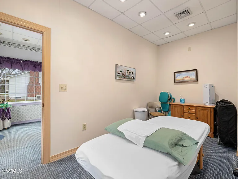 1002 Bloom Rd #1 — Photo 20