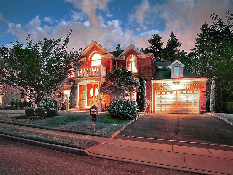 1st image of 12 Hill Ln