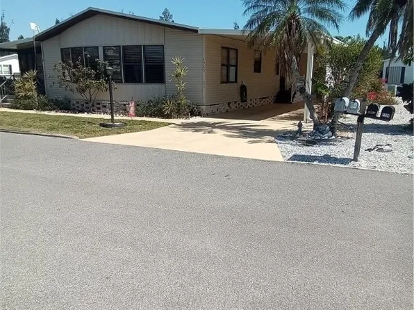 4925 Porky Ln, Saint James City, FL 33956