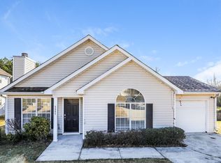 5687 Eagles Feather Ln, Riverdale, GA 30274