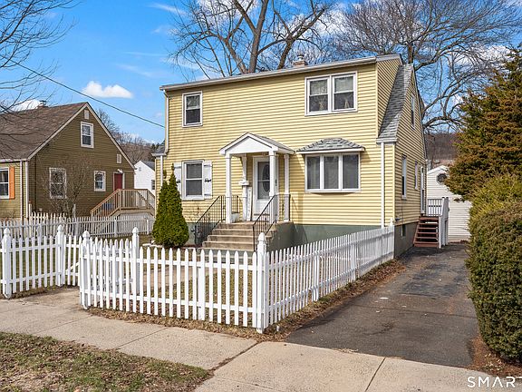 3rd image of 42 Westerleigh Road