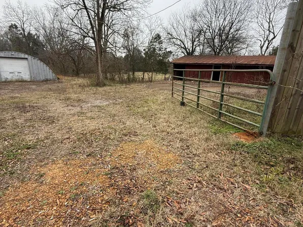 315 W Elder Ave, Holly Springs, MS 38635