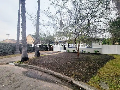 13414 Lynne Dr Photo 1