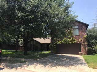 3812 Oxford Ct, Bedford, TX 76021