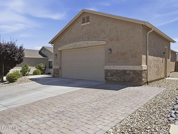 2nd image of 5841 N Thornberry Dr