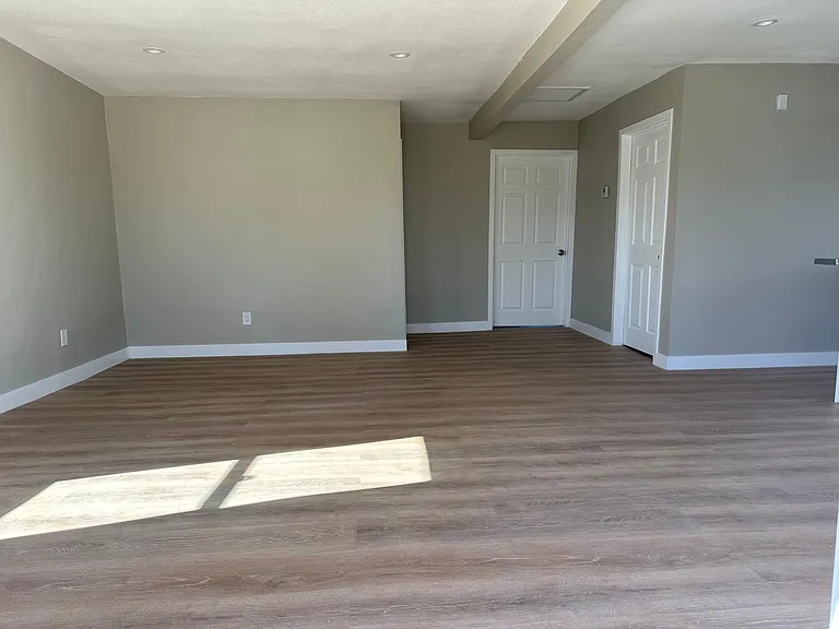 3343 Wallace St — Photo 7