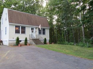 142 Maryland Rd, Tewksbury, MA 01876