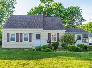 6 Voorhis Pl, Pompton Plains, NJ 07444