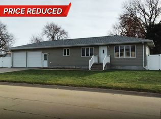509 E 2nd St, Atkinson, NE 68713