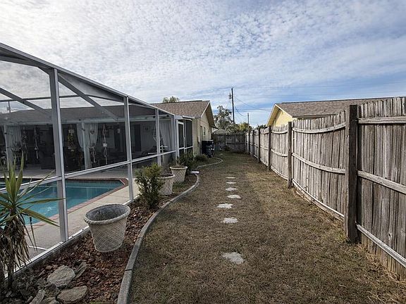 3rd image of 4350 Merchant Ave