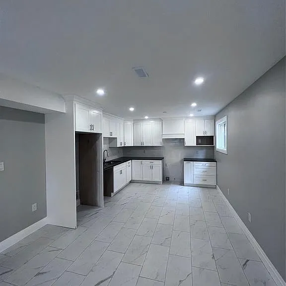 1953 Lepain Cres #LOWER — Photo 7