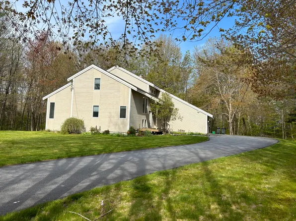 148 Garden Circle, Auburn, ME 04210